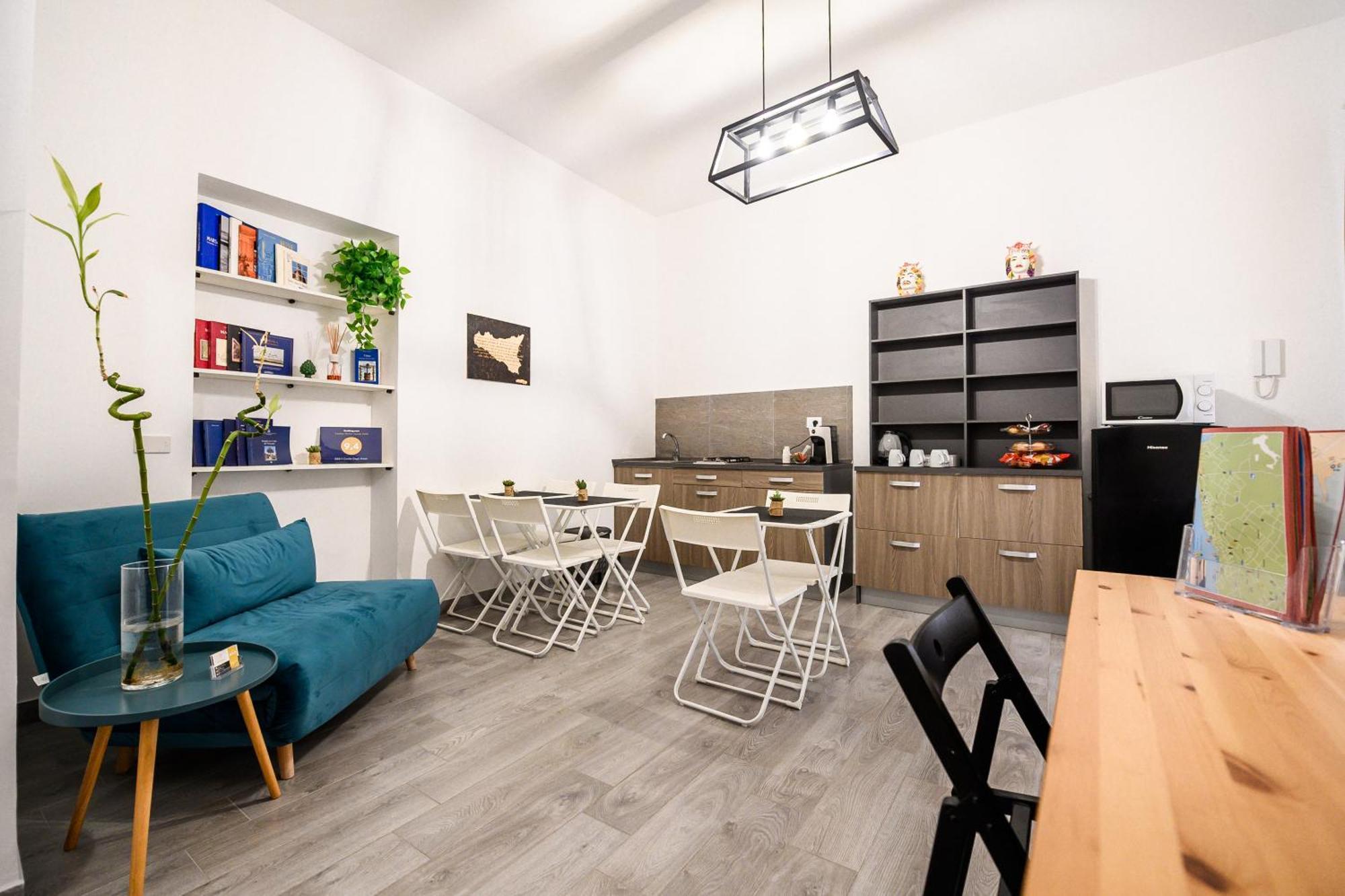 Il Cortile Degli Artisti Bed & Breakfast Marsala Exterior photo